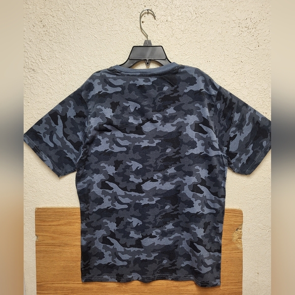 CAT Blue Camo T-shirt Kids Size XXL - Picture 2 of 6
